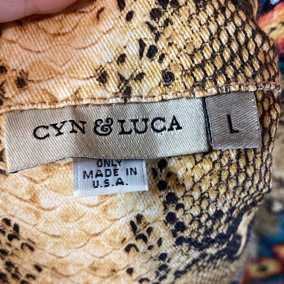 CYN & Luca Snakeskin like Vest size L women’s - Picture 7 of 7